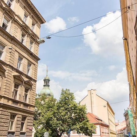 Ferienwohnung Studio In The Historic Center Prag Exterior foto